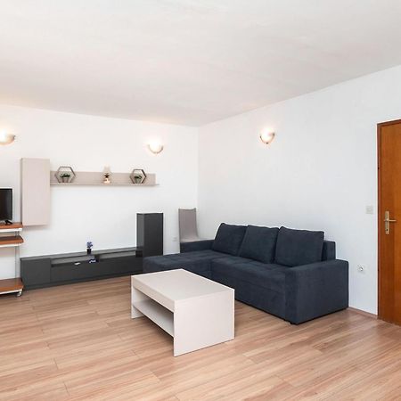 Apartment Ljuba Primošten Exteriör bild