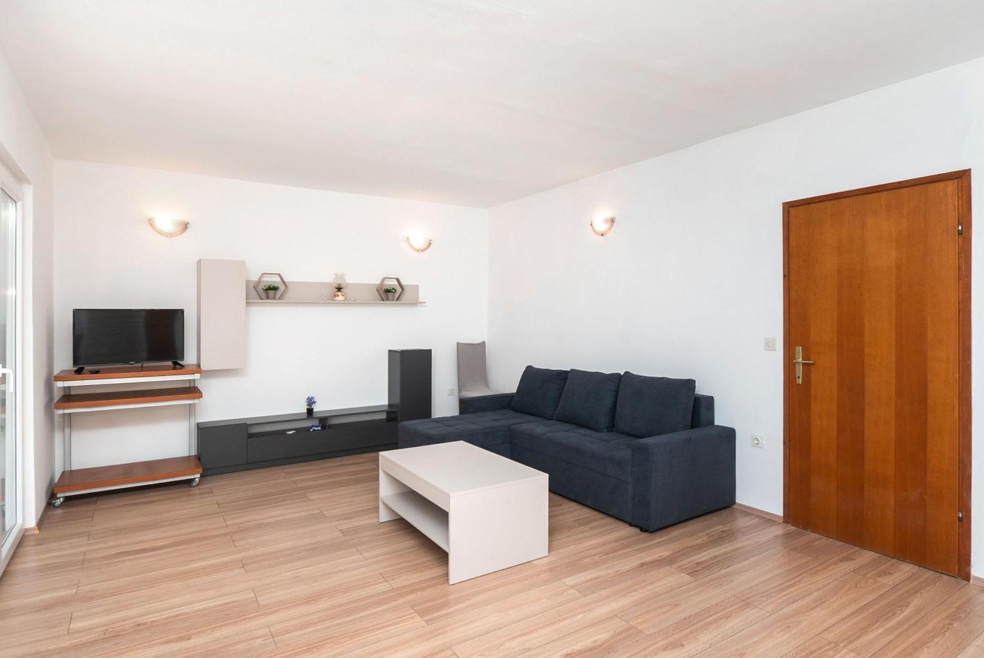 Apartment Ljuba Primošten Exteriör bild