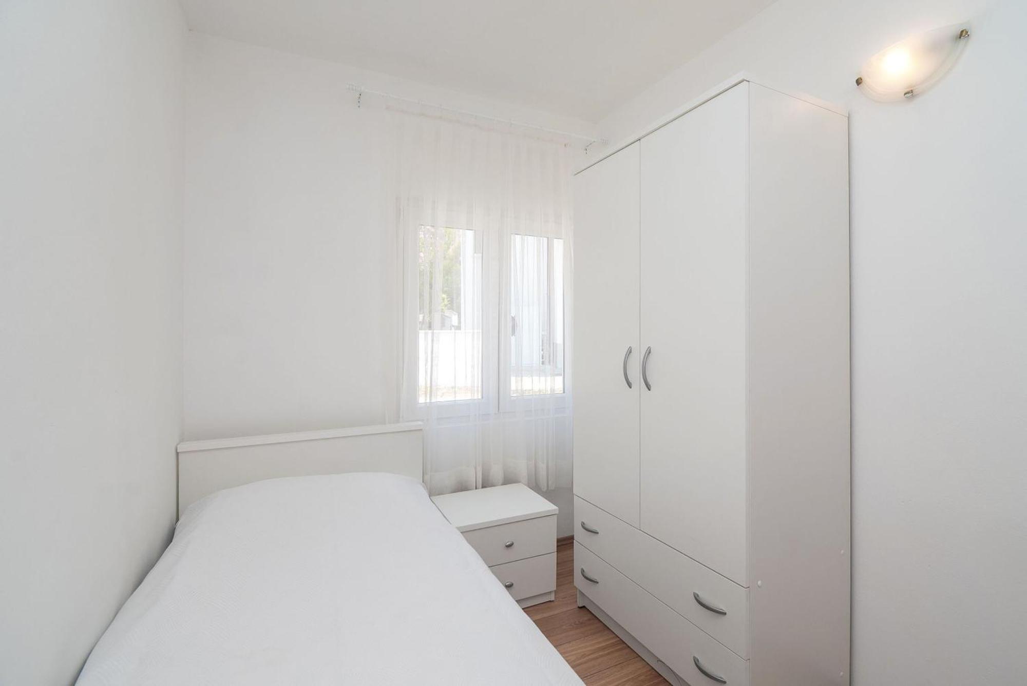 Apartment Ljuba Primošten Exteriör bild